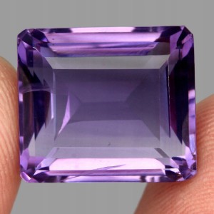 Amethyst Naturstein VVS 25,34ct