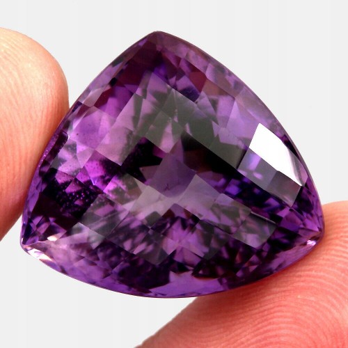 Amethyst Naturstein VVS 44,4ct