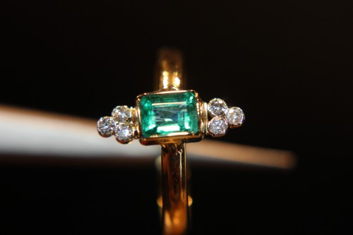 Ring Gold Diamanten Smaragd Größe 17 zertifiziert