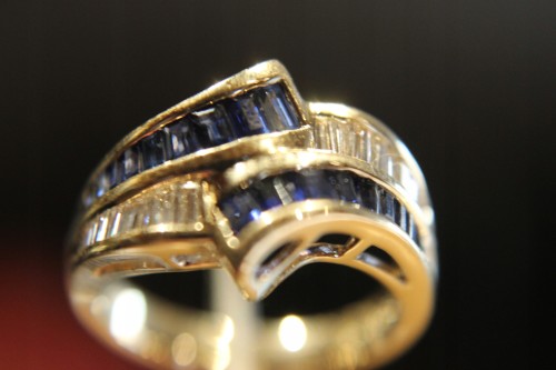 Goldring mit Diamanten, Saphiren Größe 13 Zertifikat