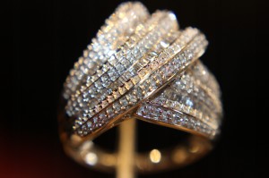 Goldener Diamantring - Zertifikat Größe 14,5