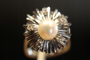 Goldring 750 Diamanten Perle Größe 14 Zertifikat