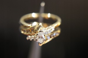 Ring Gold 14 Karat Diamanten Größe 10 zertifiziert