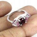 Natürlicher Silberring mit Granat, g 19 Zirkonia
