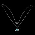 Eine zarte Silber-Opal-Halskette mit feureopal und  Zirkonia