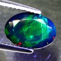 Opalschwarzer Naturstein 1,56 ct AAA