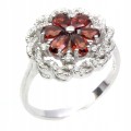 Ring aus Sterlingsilber mit natürlichen Granaten und Zirkonia Größe 17