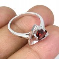 Ring 925er Sterlingsilber mit Granat - Größe 19 Zirkonia