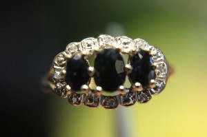 Goldring Diamanten Saphire Größe 20 zertifiziert