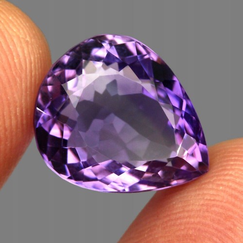 Naturstein Amethyst VVS 13,1ct