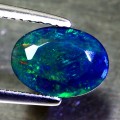 Opalschwarzer Naturstein 1,33 ct AAA IF