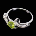 Ring Größe 17 natürliche Peridot Silber Zirkonia