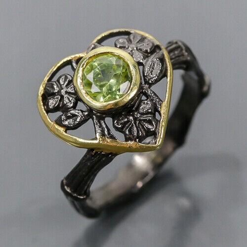 Künstlerischer Herz Ring Naturperidot Größe 13