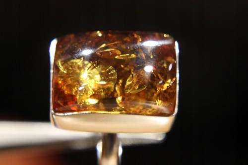 Natürlicher bernsteingrüner Ring größe 14,5