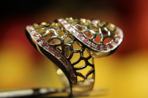 Goldring mit Saphiren Größe 17,5 zertifiziert