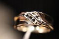 Goldring mit schwarzen Diamanten Größe 15