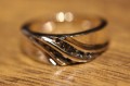 Goldring mit schwarzen Diamanten Größe 15