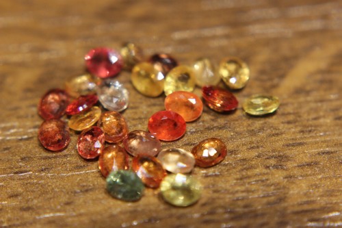 Saphire Natursteine ​​6.00ct 26 Stk