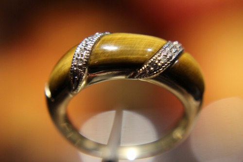 Goldener Katzenauge Ring mit Zertifikat