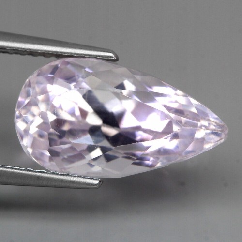 Kunzit Naturstein 6,86 ct VVS