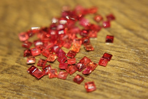 Padparaja Saphire Natursteine ​​7.60ct 73 Stk