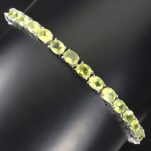Wunderschönes Armband aus 925er Silber mit natürlichem Peridot