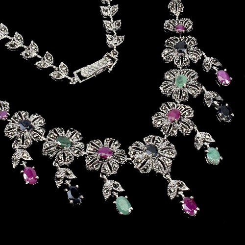 Halskette aus Sterlingsilber mit natürlicher Smaragd Markasit Blume