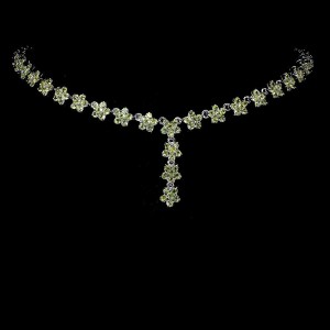 Schöne Halskette aus Sterlingsilber mit natürlicher Peridot Blume