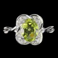 Silberner zarter Ring Größe 17 natürlicher Peridot