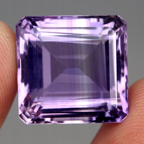 Amethyst Naturstein 31,84ct VVS