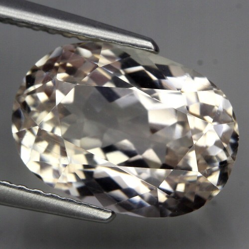 Kunzit Naturstein 5,8ct VVS