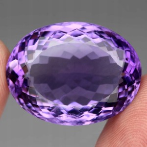 Amethyst Naturstein VVS 40,9ct