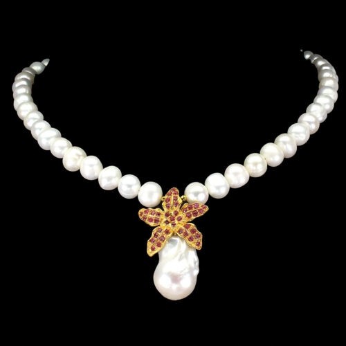 925 Wunderschöne natürliche Rubin Perlen Blume Halskette