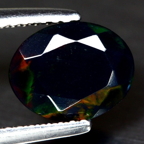 Opal schwarzer Naturstein 1ct AAA IF