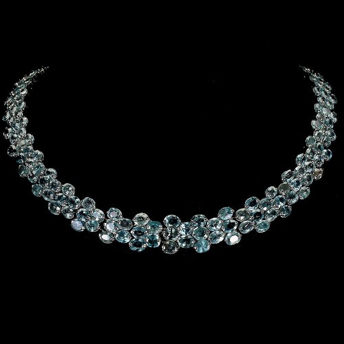 Halskette aus 925er Silber mit natürlichen blauen Zirkonen