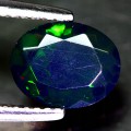 Opalschwarzer Naturstein 0,85 ct AAA IF