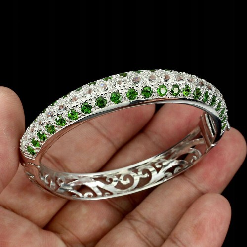 Silbernes Armband mit weißem Quarz Diopsid