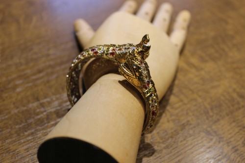 Silberarmband mit Saphir Drache Zertifikat