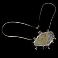 Silberne Saphiren Halskette mit 179,3 ct Labradorit