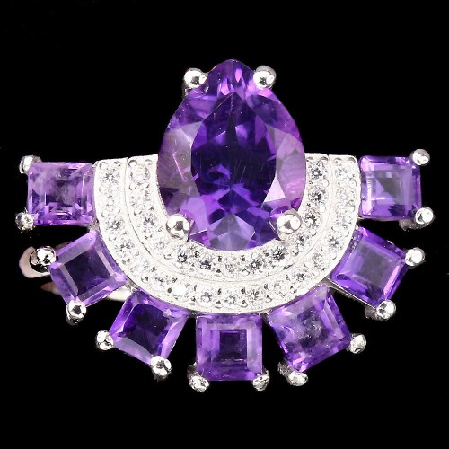 Schöner Ring mit natürlichen Silber Amethysten Größe 11,5