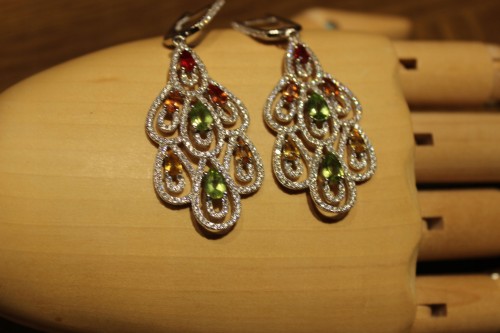 Songea Saphir Olivin Ohrringe mit Zirkonia