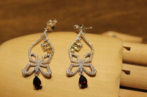 Songea padparaja Saphir Schmetterling Ohrringe