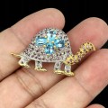 Silberbrosche Schildkröte Saphire Swiss Blue Topas 925
