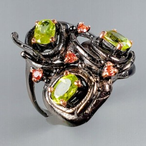 Künstlerischer Olivin Ring Größe 16,5 Granate