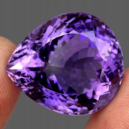 Amethyst Naturstein VVS 46,53 ct Riesig