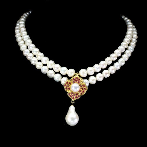 Eine wunderschöne Halskette aus natürlichen Rubin perlen aus 925er silber