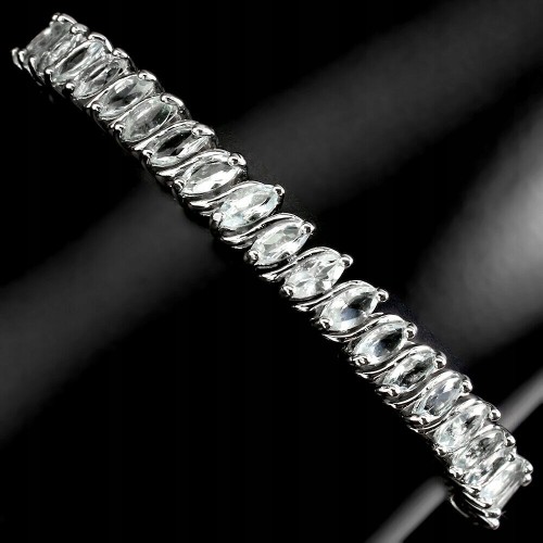 Wunderschönes Silberarmband mit natürlichen Aquamarinen