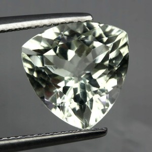 Grüner Amethyst Naturstein 5,3 ct IF